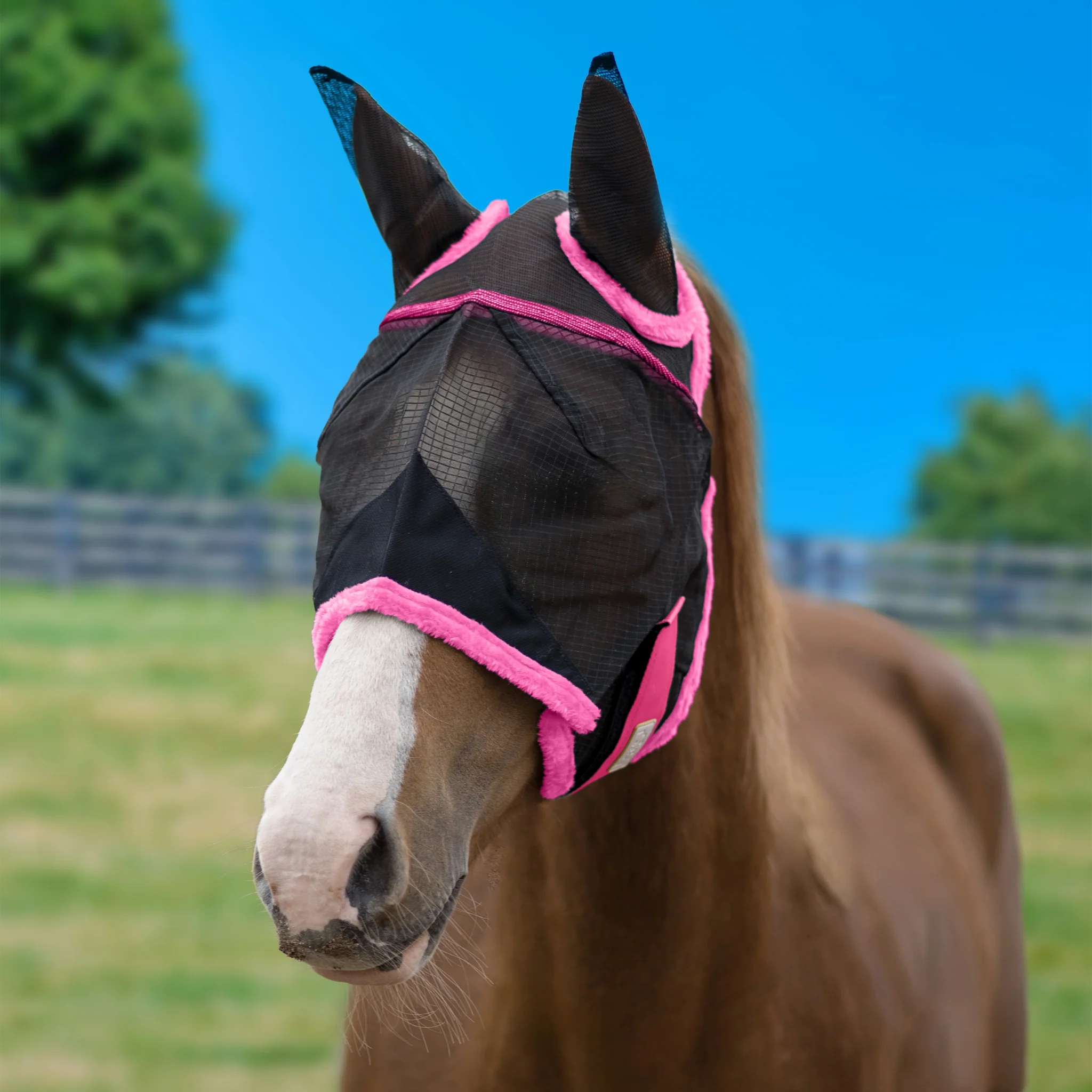 BARN & STABLE Fly Mask with Ears & Fleece Trim - Image 3