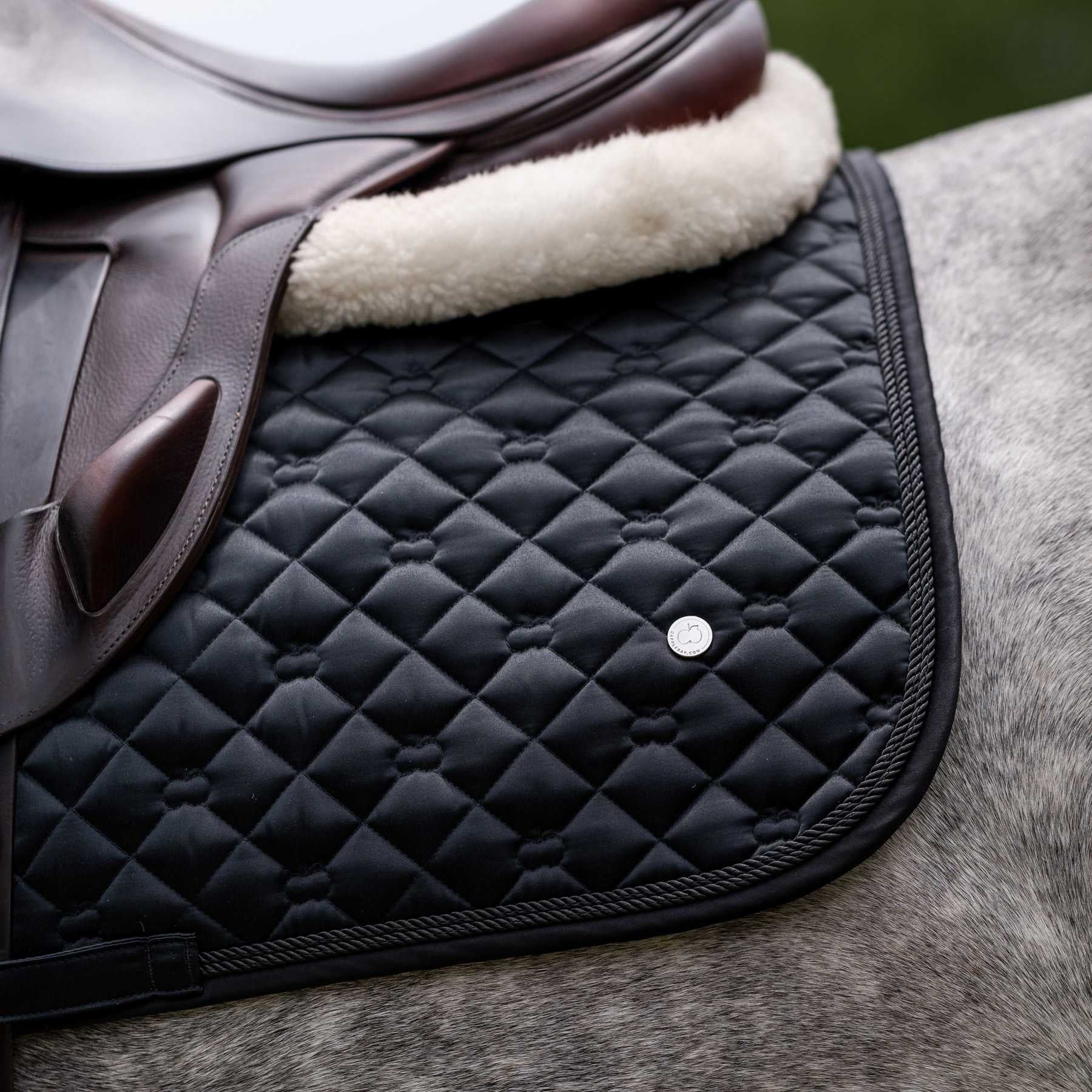 Dapplebay Sport Jump Saddle Pad - Black - Image 4