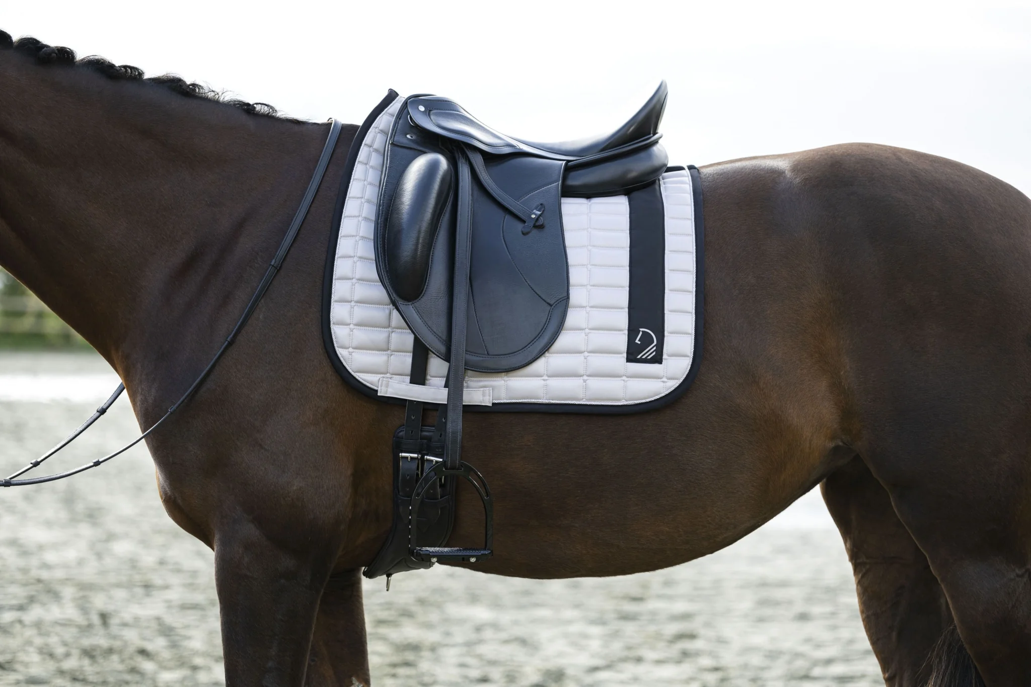 HKM Amalfi Dressage Saddle Pad - Image 3
