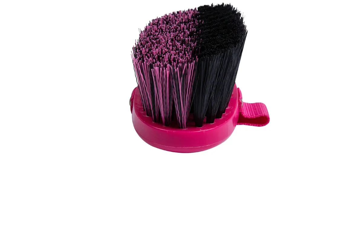 TuffRider Plastic Body Brush - Image 4